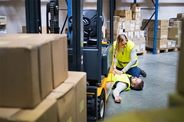 warehouse-workers-after-an-accident-in-a-warehouse